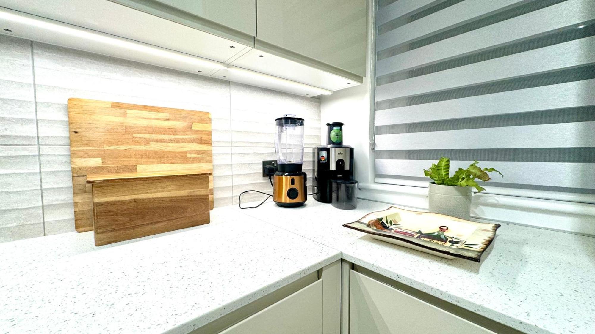 2 Bedroom Apartment In Central London South Kensington By Wild London Exterior foto
