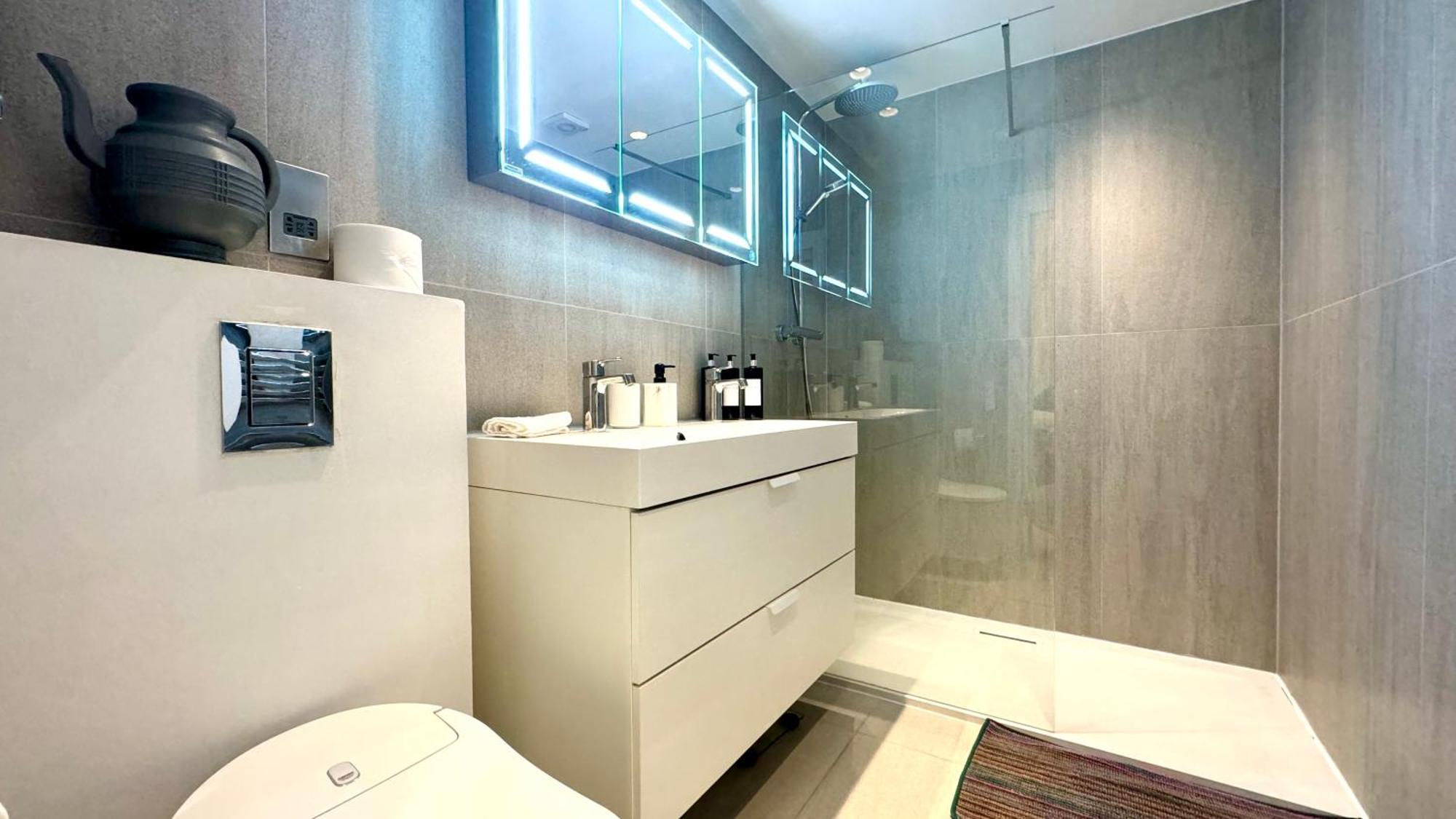 2 Bedroom Apartment In Central London South Kensington By Wild London Exterior foto